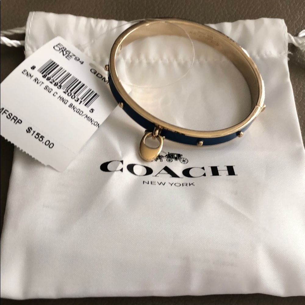 Coach enamel ribet sig C hang hinge bracelet NEW